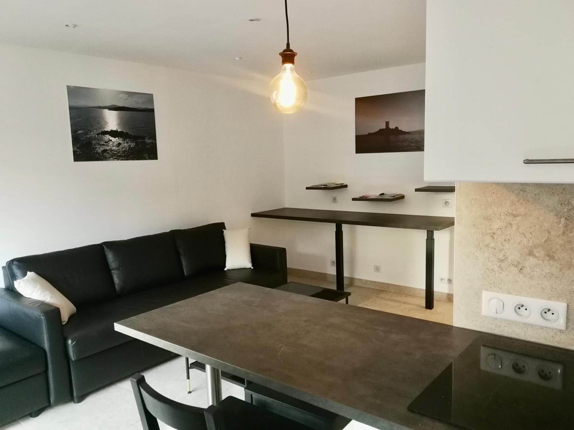 Grand Studio Standing Avec Terrasse Et Parking Sainte-Maxime Exterior foto